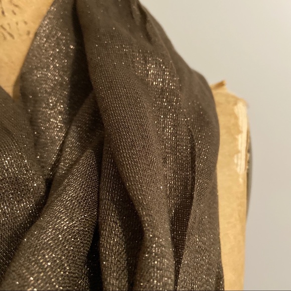 EXPRESS Metallic Bronze Infinity Scarf - Picture 3 of 6